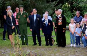 Spominska svečanost pri spomeniku padlim ruskim ujetnikom v Črnečah 3